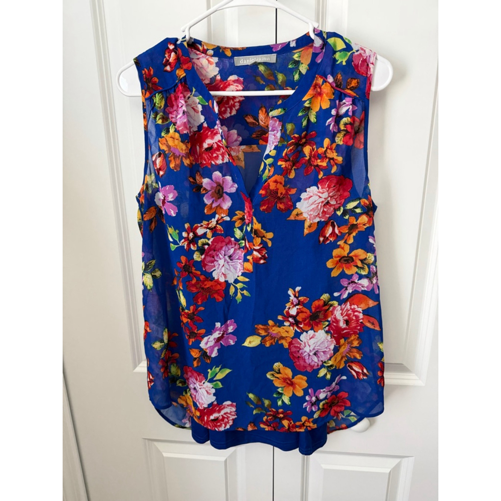 danielrainn Blue Floral Sleeveless Blouse M